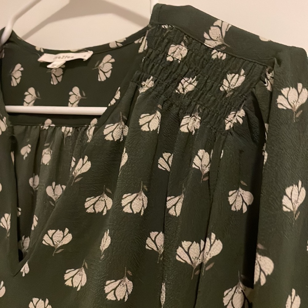 Fun2Fun flower patterned blouse - Picture 2 of 10
